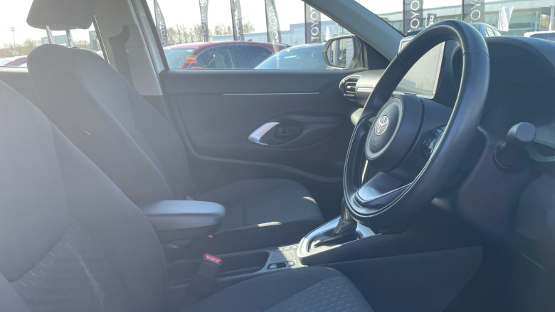 Toyota Yaris Cross 1.5 Hybrid Icon 5dr CVT Hybrid Estate